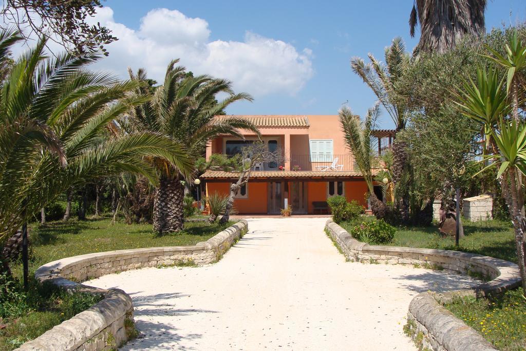 La Villa Rosa Al Mare Pozzallo Chambre photo