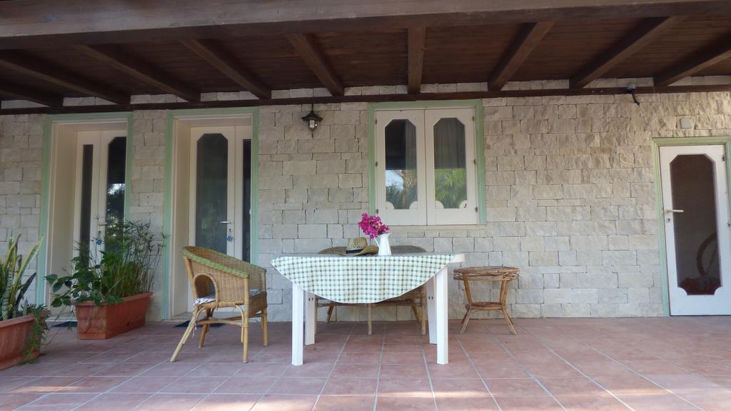 La Villa Rosa Al Mare Pozzallo Extérieur photo