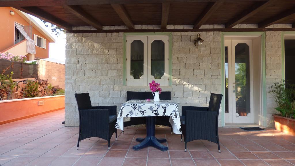 La Villa Rosa Al Mare Pozzallo Extérieur photo