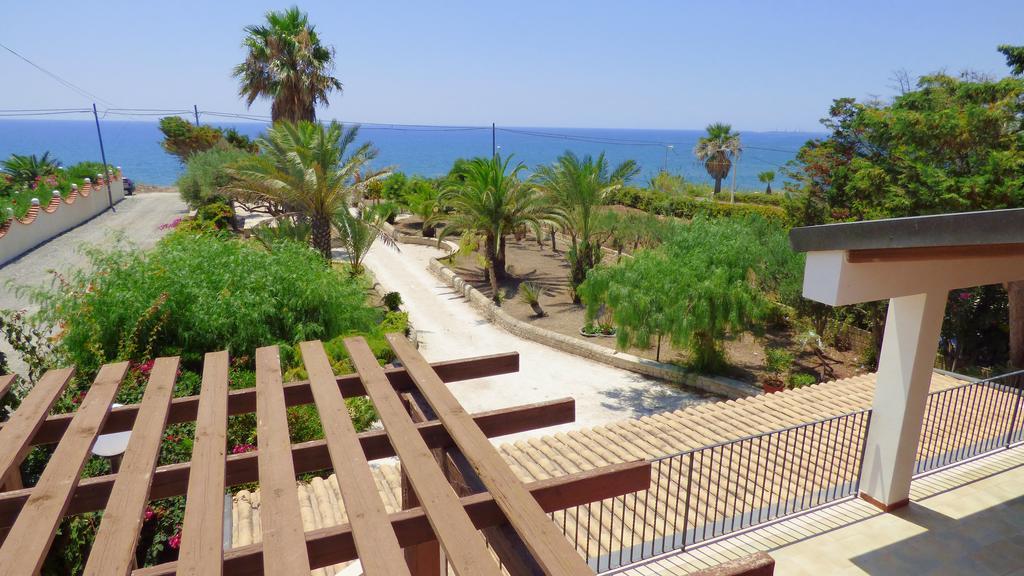 La Villa Rosa Al Mare Pozzallo Extérieur photo