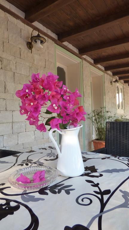 La Villa Rosa Al Mare Pozzallo Extérieur photo