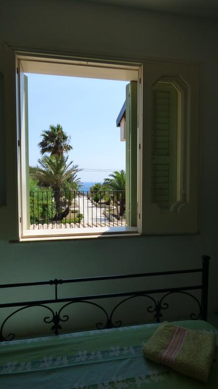 La Villa Rosa Al Mare Pozzallo Extérieur photo