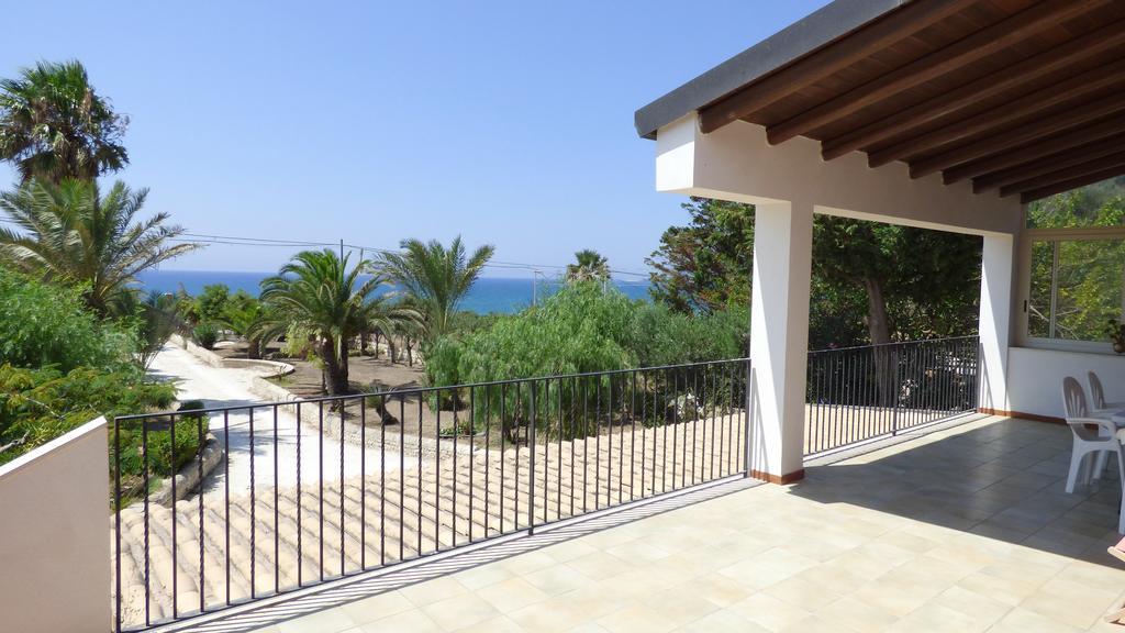 La Villa Rosa Al Mare Pozzallo Extérieur photo